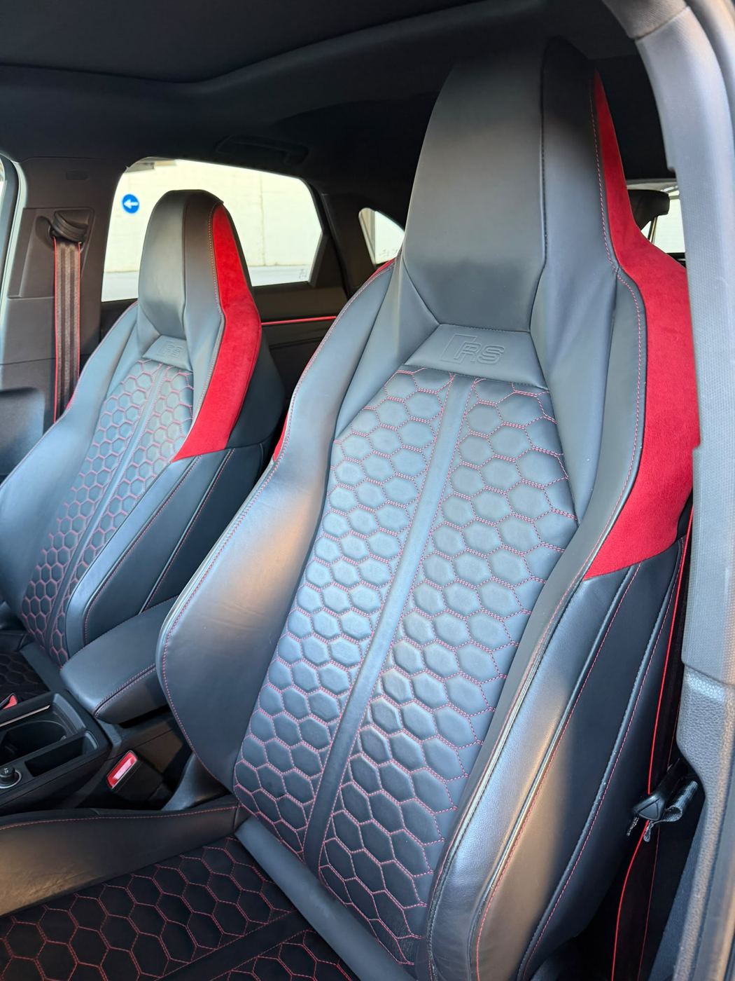 Audi RS Q3 Sportback photo 14