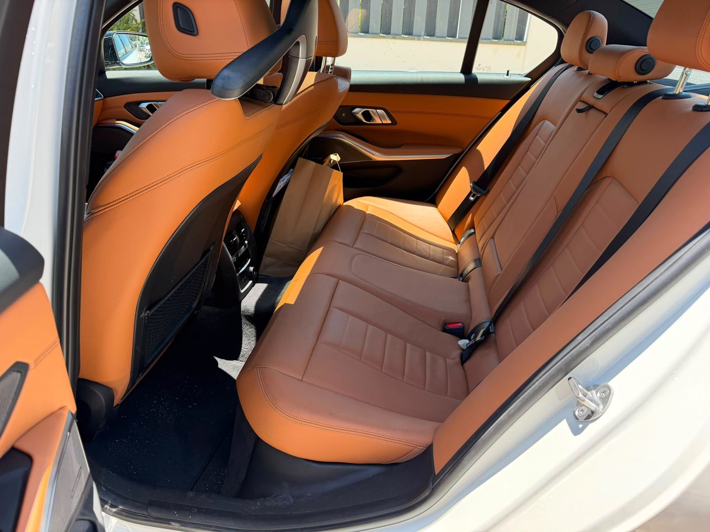 BMW 3 Series M Sport photo 18