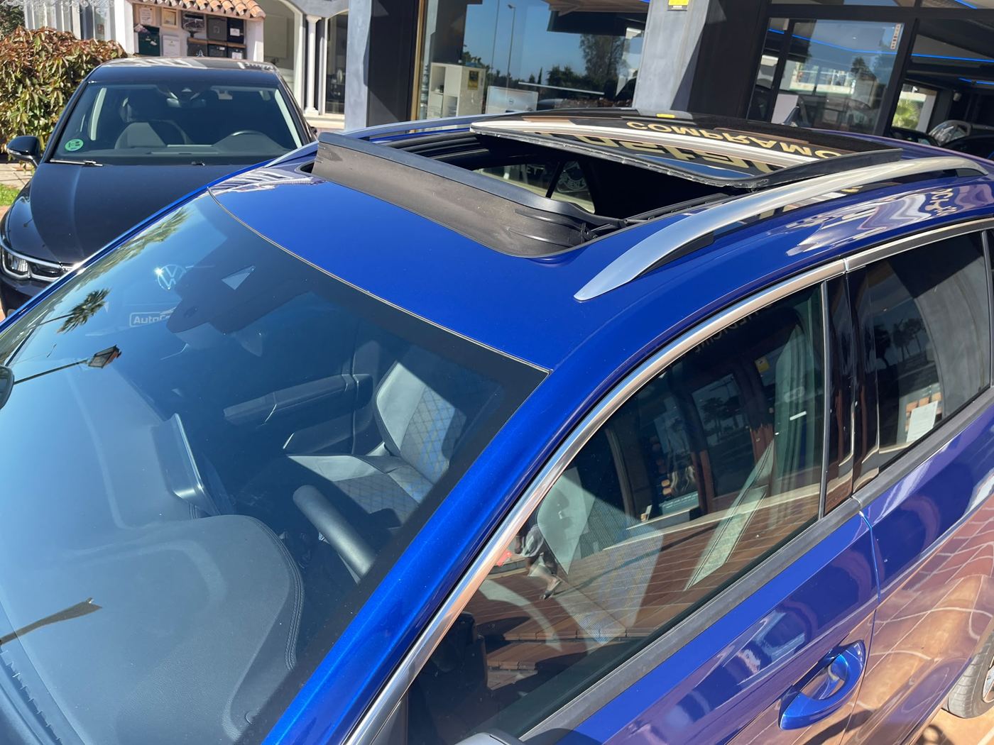 VW T-Roc R photo 6