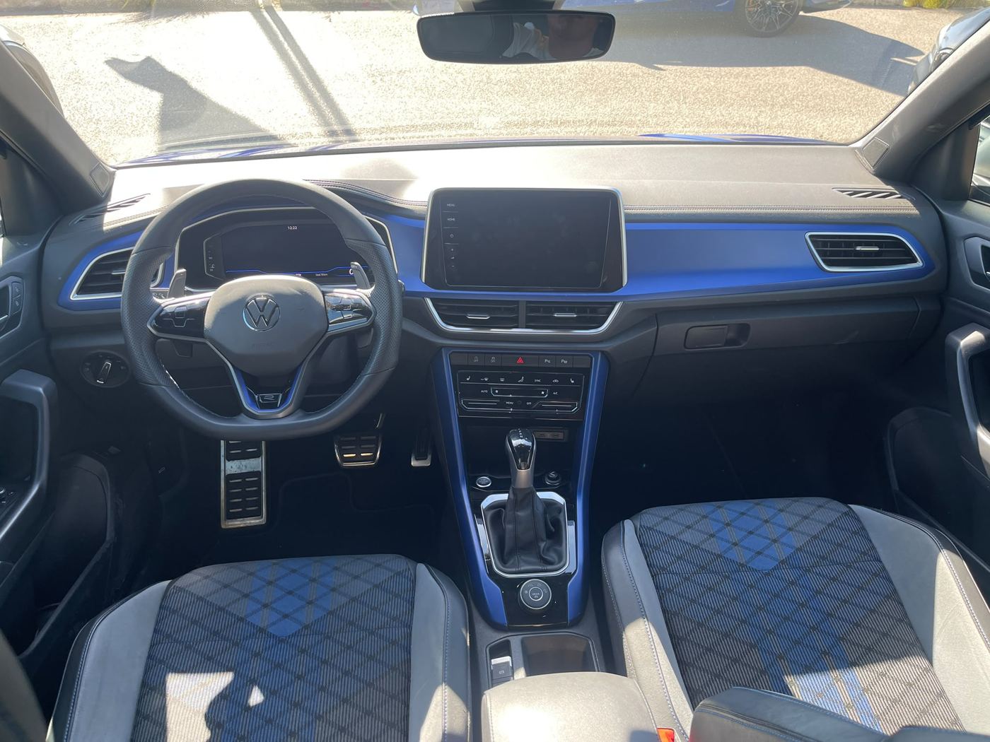 VW T-Roc R photo 7