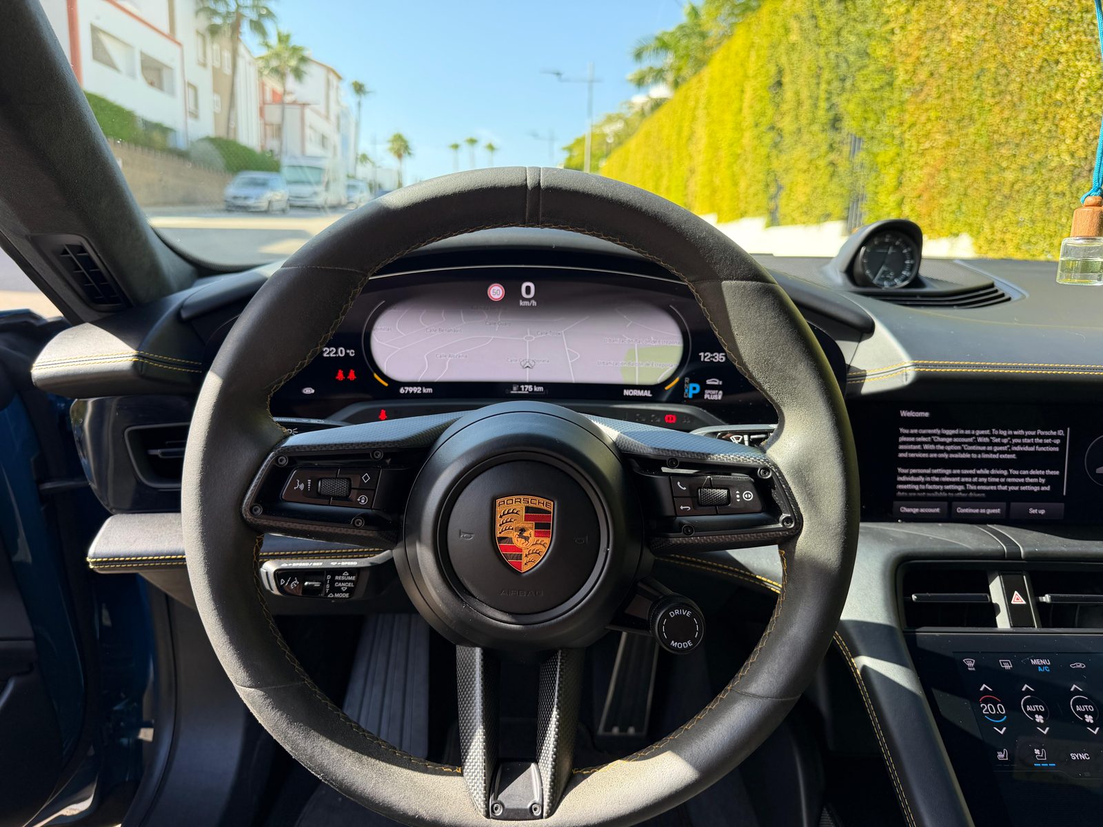 Porsche Taycan Turbo S photo 8
