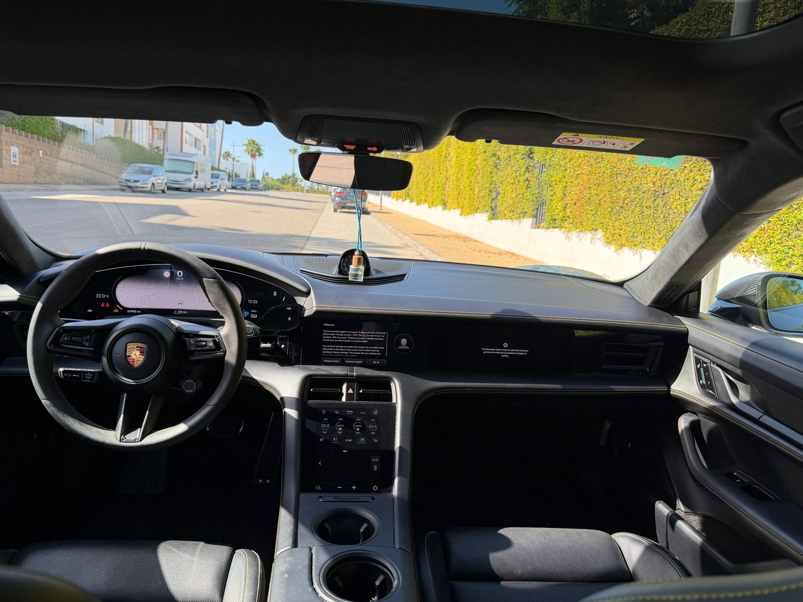 Porsche Taycan Turbo S photo 10